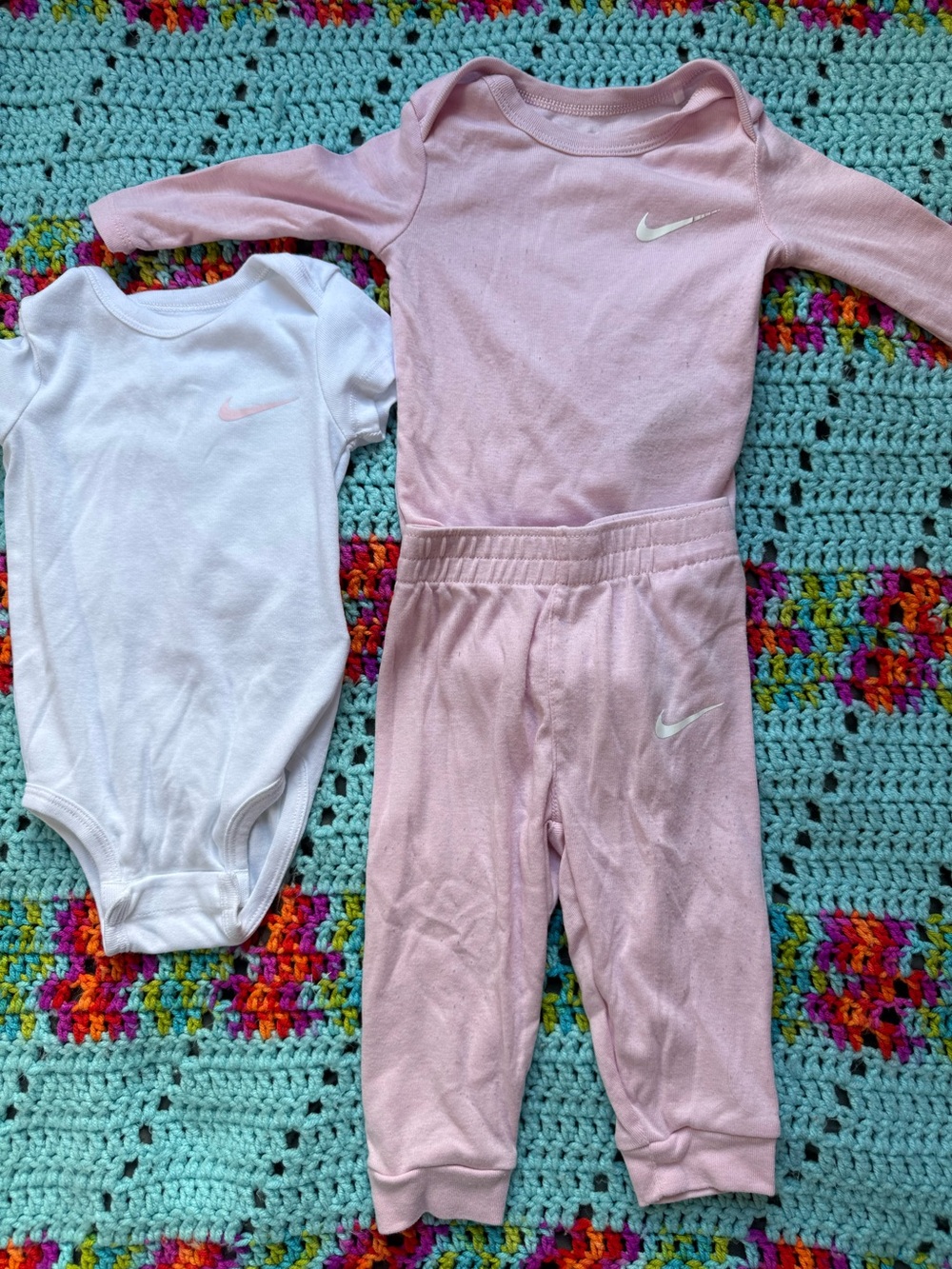 Nike baby matching set